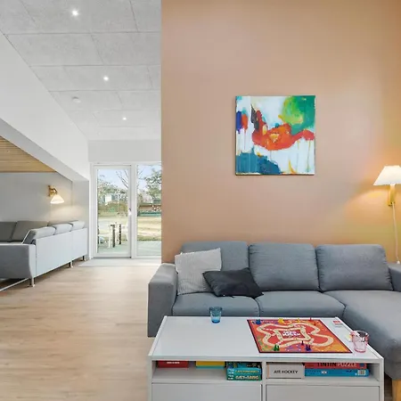 Holiday home 4 Bedroom Awesome In Storvorde