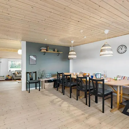 4 Bedroom Awesome In Holiday home Storvorde