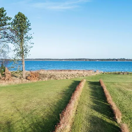Vakantiehuis 4 Bedroom Awesome In Storvorde