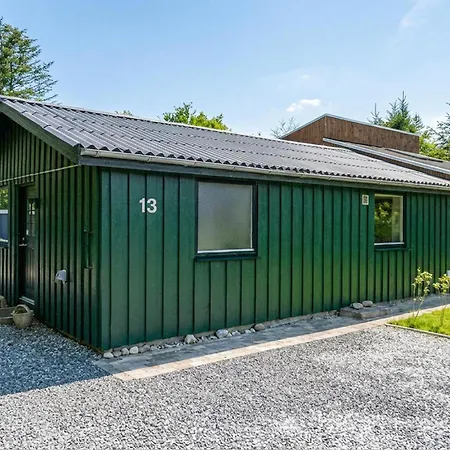Holiday home 4 Bedroom Awesome In *