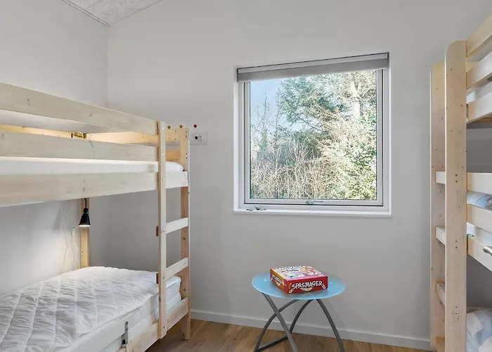 4 Bedroom Awesome In